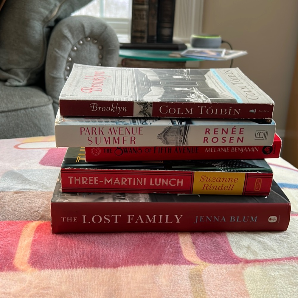 Book bundle about NYC.